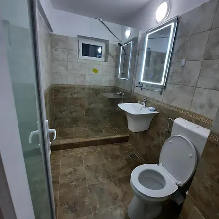 Apartament Denis 公寓 艾福雷诺德